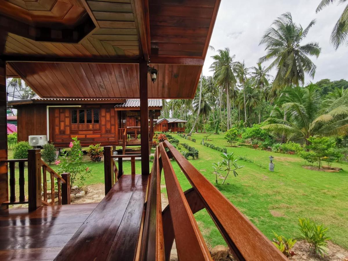 Walk In Homestay Ko Kut Exterior foto